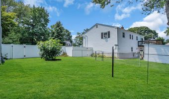 147 Clairmont Ave, Belford, NJ 07718