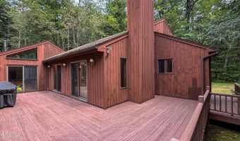 12 Bayberry Dr, Becket, MA 01223