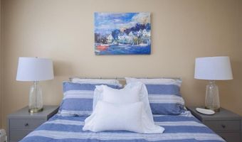 70 Carroll Ave 509, Newport, RI 02840