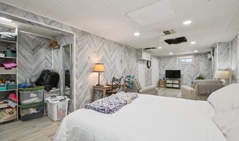 27 George St, Avenel, NJ 07001