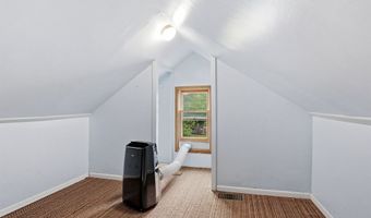 709 E GOODALL St, Appleton, WI 54915