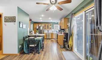 208 13th St SW, Altoona, IA 50009