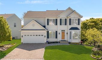 61 Schooner Cove Ln, Narragansett, RI 02882