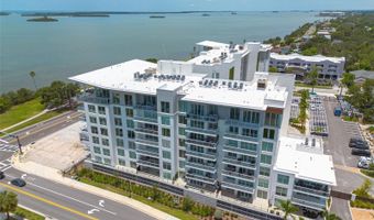 1020 SUNSET POINT Rd 213, Clearwater, FL 33755