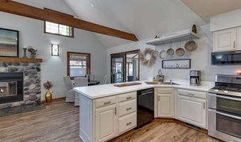 400 Oak St, Argyle, WI 53504