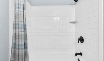 696 SOUTHERN HILLS Dr E-5A, Arnold, MD 21012