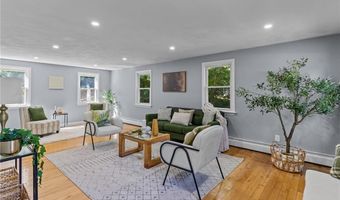 123 Stone Gate Dr, North Kingstown, RI 02852