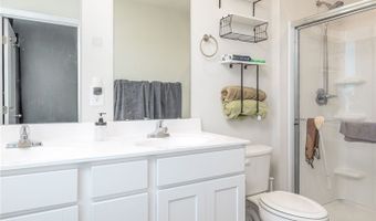 1112 Hidden Lake Blvd, Akron, OH 44312