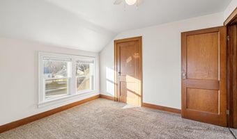 907 8th St SE, Austin, MN 55912