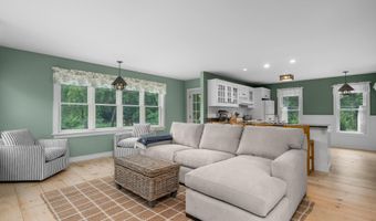 3528 Main St, Barnstable, MA 02630