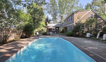 637 Compass Ave, Beachwood, NJ 08722