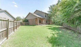 1102 SE Phoenix St, Bentonville, AR 72712