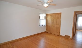 2405 E Miner St, Arlington Heights, IL 60004