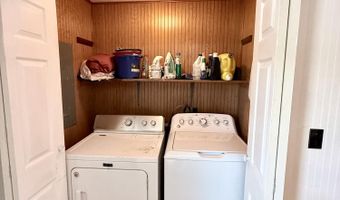613 Hall Ave, Ava, MO 65608