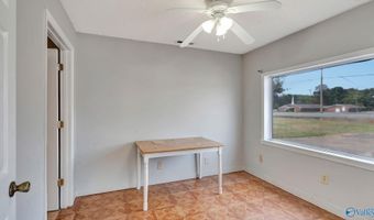 1214 N Jefferson St, Athens, AL 35611