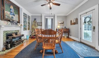 901 Bedford Ave, Altavista, VA 24517