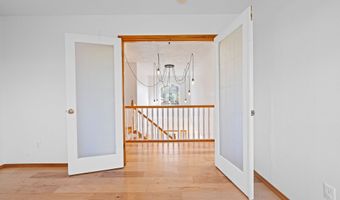 375 McClure Ave, Astoria, OR 97103