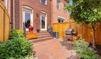 535 COLECROFT Ct, Alexandria, VA 22314