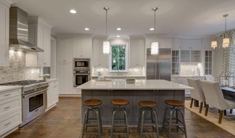 5700 TANGLEWOOD Dr, Bethesda, MD 20817