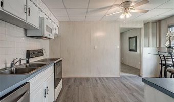368 SE Elmhurst Ave, Bartlesville, OK 74006