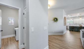 1732 W HOPI Dr, Chandler, AZ 85224