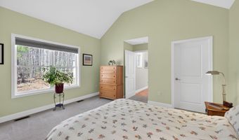 22 Mill Pond Rd 22, Brentwood, NH 03833