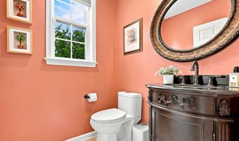 637 CHATSWORTH Dr, Ambler, PA 19002