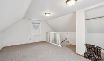 304 E Plum St, Anamosa, IA 52205