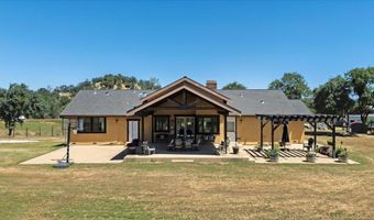 9267 7R Bar Rd, Angels Camp, CA 95222