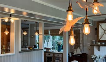 204 CORAL St, Beach Haven, NJ 08008