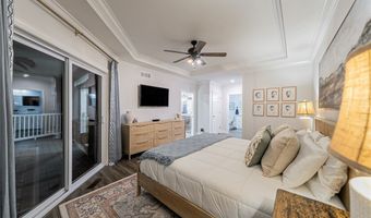 1203 Whispering Shrs, Vermilion, OH 44089