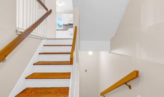 1606 Madaline Dr, Avenel, NJ 07001