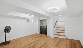 709 N PRYOR St, Alexandria, VA 22304