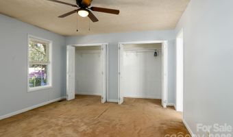 135 Brookhaven Ln, Advance, NC 27006