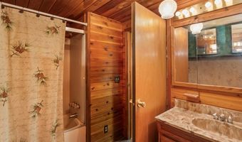 567 W Mountain Rd, Cascade, ID 83611