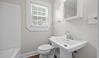 4220 Montague Ave, Ayden, NC 28513