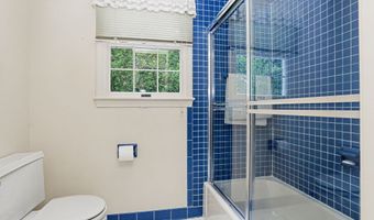 11 Tanglewood Dr, Danbury, CT 06811