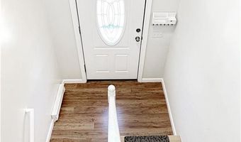 57 Friendship St, Newport, RI 02840