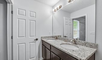 675 MOORE St, Baldwin, FL 32234