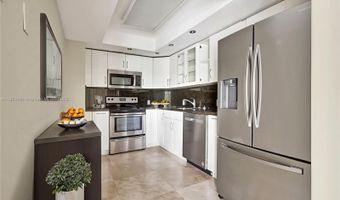 20100 W Country Club Dr 204, Aventura, FL 33180