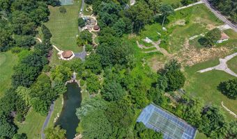1529 Autumn Leaf Dr, Ballwin, MO 63021