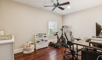 77 Drift Rd, Belford, NJ 07718
