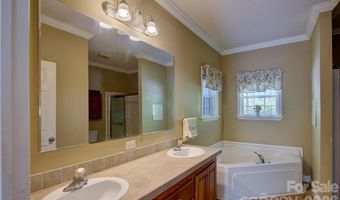 498 Broad Branch Rd, Bakersville, NC 28705