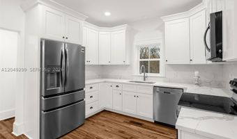 135 Dixon St, Asheboro, NC 27203