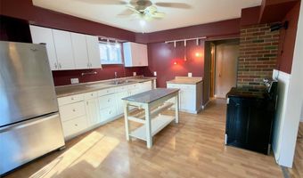 2061 Ridgeway Dr, Arnold, MO 63010