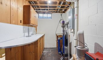 1102 Arborview Blvd, Ann Arbor, MI 48103