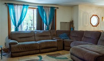 94 Waverly St, Warwick, RI 02889