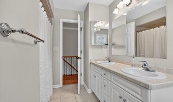 100 KNICKERBOCKER Dr, Belle Mead, NJ 08502