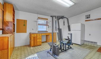 1909 N Flamingo Ln, Altus, OK 73521