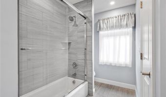 314 Chases Ln C, Middletown, RI 02842